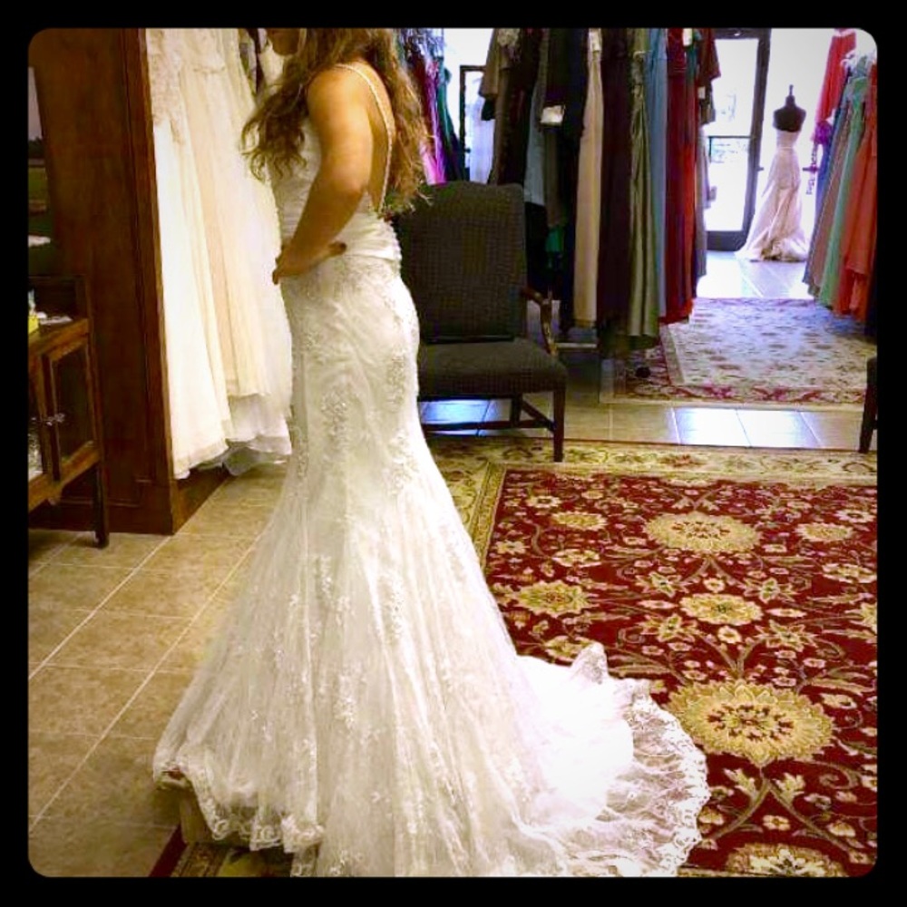 Sz 6 Ivory Alfred Angelo Wedding Dress Never Worn